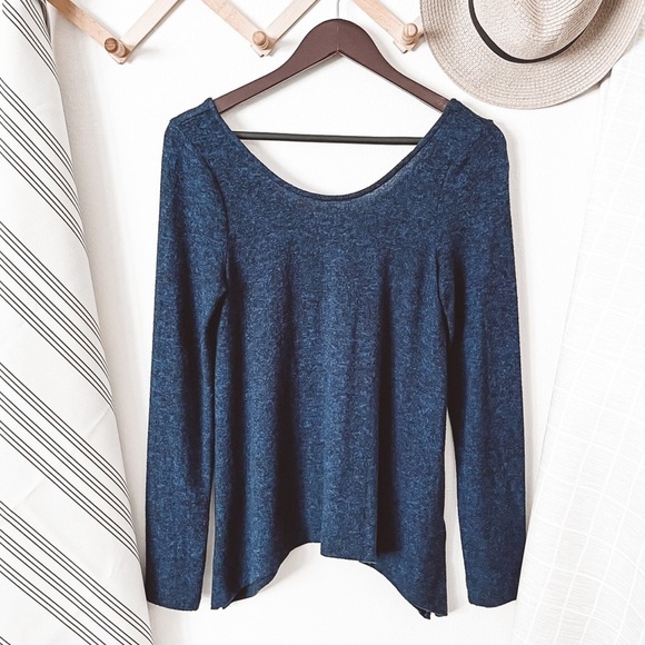 Anthropologie Akemi + Kin Blue Long Sleeve Tee - Picture 1 of 2